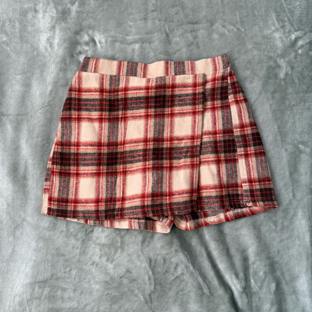Cozy Mini red and brown plaid mini skort
